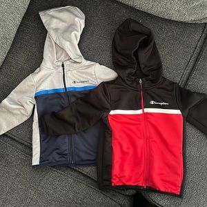 EUC 2t Champion zip up hoodies.